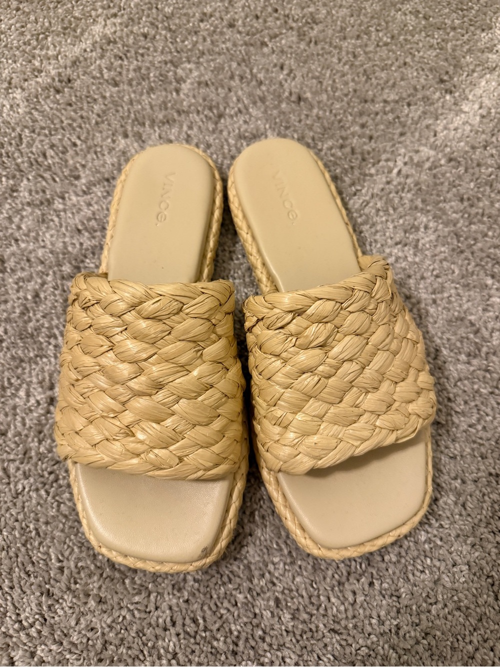 Vince Raffia Rumi Sandals Size 6